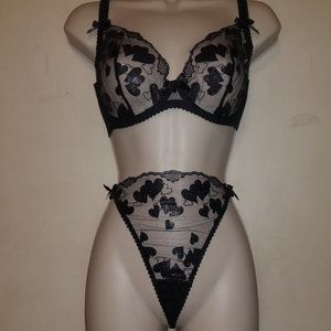 Agent Provocateur Milena bra 36D or 38D and thong AP 5 X-Large black hearts NWT